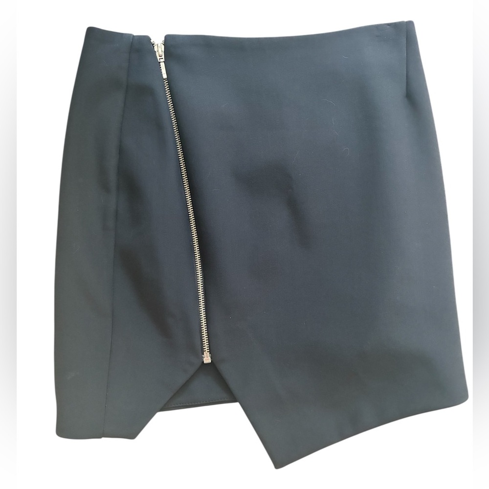 NWT NICHOLAS Black Silk Asymmetrical Mini Skirt w/Zipper Detail Sz.‎ Small (2)
